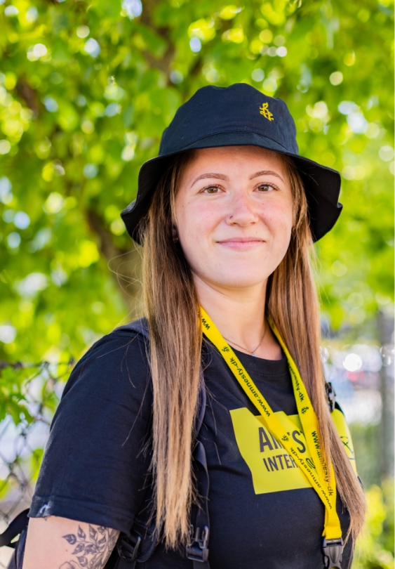 Portræt af Kristine, facer hos Amnesty International