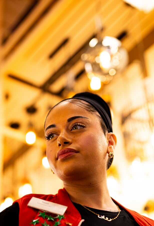 Rawan der kigger til siden