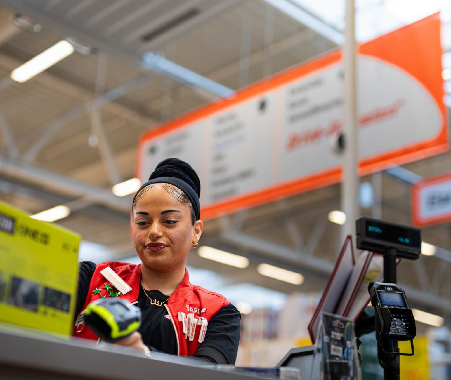 Rawan der scanner varer ved kassen