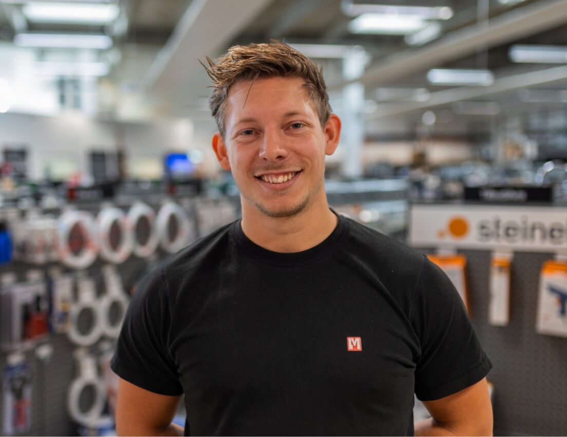 Jacob Busk Mohr, handelselev i butik.